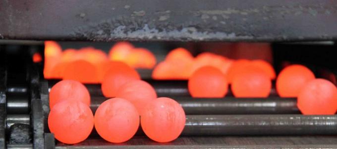 ราคาโรงงาน 30 มม 50 มม 100 มม การบดลูกบอลเหมืองแร่ บอลเหล็กโกงสําหรับบอลมิล 2