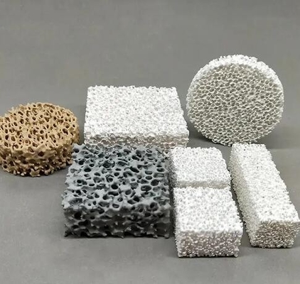 เครื่องกรองฟองเซรามิกอลูมิเนียที่มีสัดส่วนสูง เครื่องกรองเซรามิกซาร์โคเนียมสําหรับโรงงานหล่อ