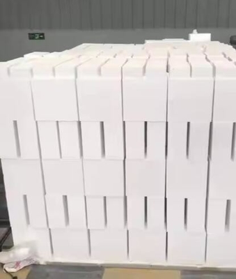 อัลลูมิเนีย บุบบูล รีฟราคเตอร์อิฐ 1800C อัลลูมิเนีย หุ้มลูกบอล อิซูลอิฐ สําหรับเตาเซรามิก