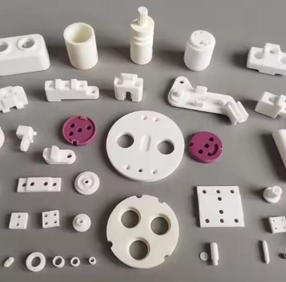 ความสามารถในการนําความร้อนที่ดี ความละเอียดที่ทนทานต่อการสวม Beryllia Ceramic BeO Beryllium Oxide Ceramics สําหรับอุปกรณ์ครึ่งตัวนํา