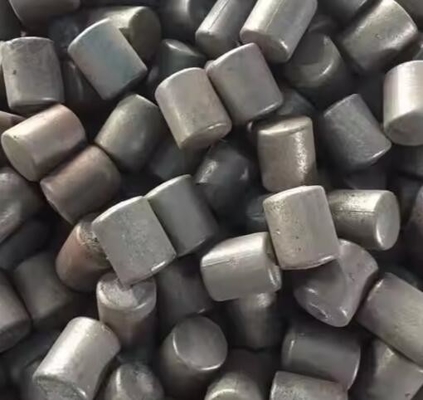 สื่อการบดลูกบอล โครมสูง โครมเหล็กลูกบอลที่มี hàm lượng Fe2O3 0.5-1.5% และความแข็งแรงในการบด 50-100 MPa