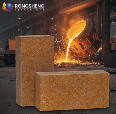 Rongsheng อิฐแมกนีเซียมอุณหภูมิสูง 92 95 MGO Magnesite อิฐเก็บความร้อนทนไฟ Magnesia อิฐ 230x114x65 มม.